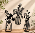 Trio de vases fleuris en bois